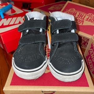 Toddler Hot Flame Sk8-Mid Resissue V Shoe